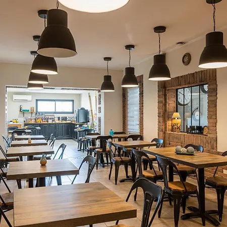 L'horloge Gourmande Hotell 3*