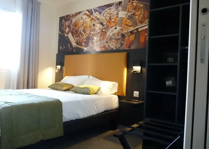 L'horloge Gourmande Hotel 3*